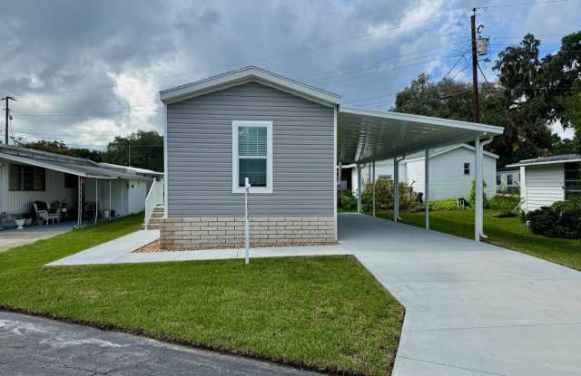 887 E Colonial Circle Gallery 2