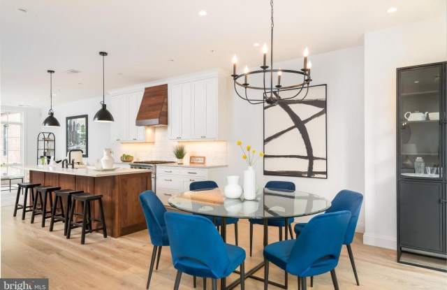 For Lease: A Luxury Penthouse Condominium in Historic Mount Vernon Square photos photos
