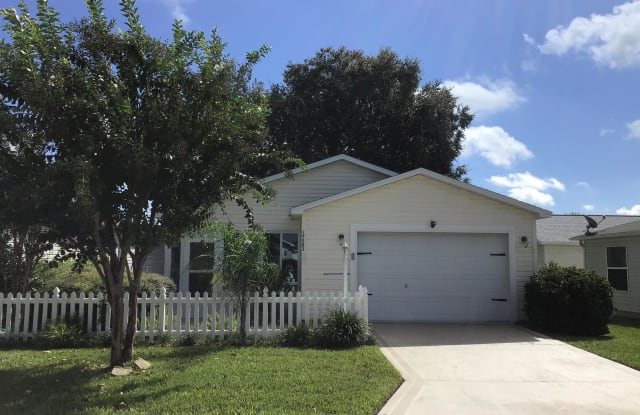 17363 SE 78th Harmony Cir - 17363 Southeast 78th Harmony Circle, The Villages, FL 32162