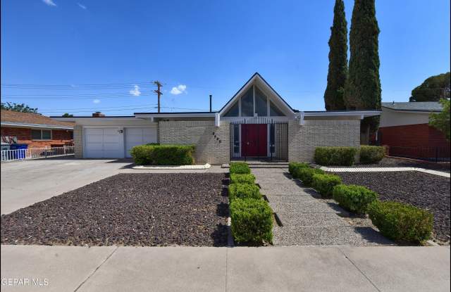 8400 Parkland Drive photos photos