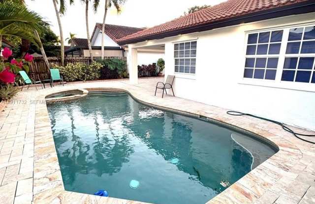 5443 SW 143rd Ct photos photos