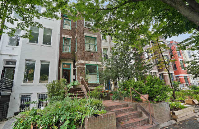 Adams Morgan Two-Bedroom | First Floor | Deck Access photos photos