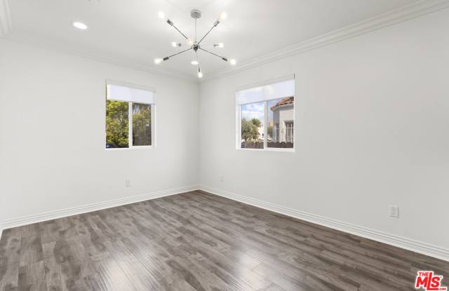 2216 S Palm Grove Ave Gallery 3