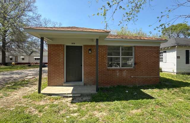 808 COBB CIR, Brownsville TN photos photos 808 COBB CIR, Brownsville TN photos photos