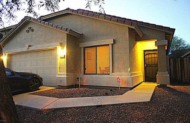 3 BEDROOM HOME IN CAREFREE CROSSING photos photos