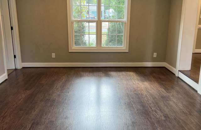 2851 Lambert Trail Gallery 2