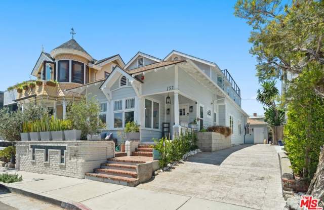 157 Hart Ave photos photos