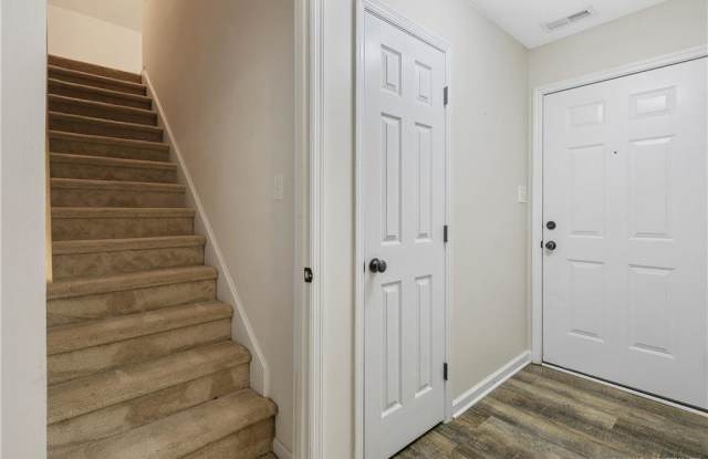 257 Rushmore Court Gallery 4