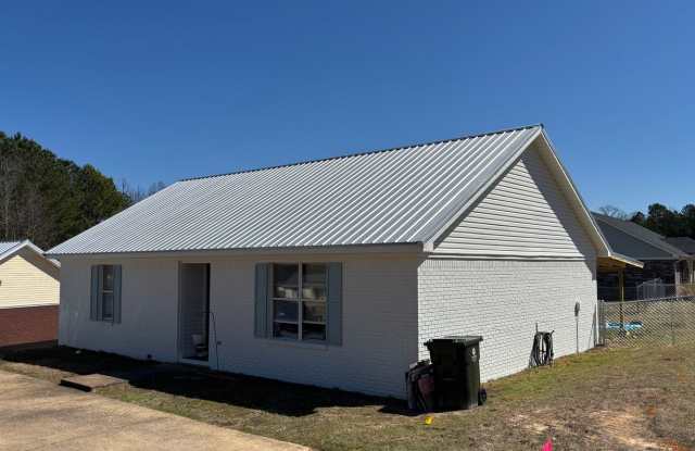 2 Bedroom 2 Bath Fenced Yard photos photos