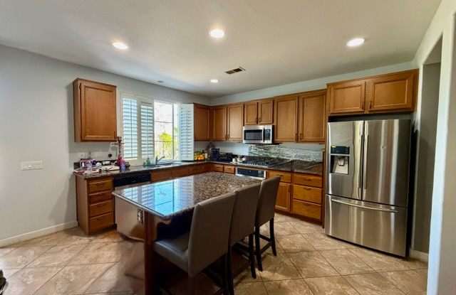 2297 Treetop Lane Gallery 1