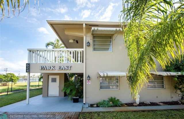 624 NE 10th Ave - 624 Northeast 10th Avenue, Fort Lauderdale, FL 33304