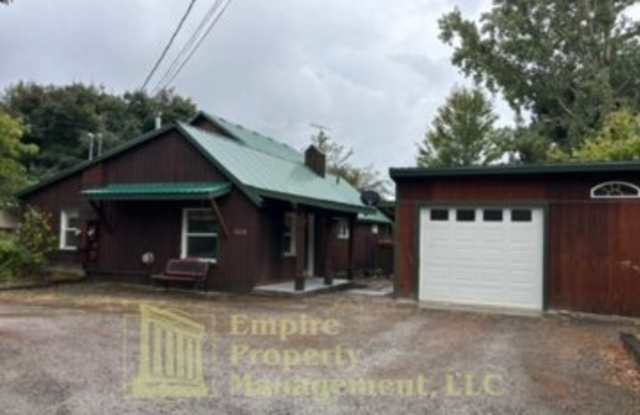 1601 Main Street - A Gallery 1