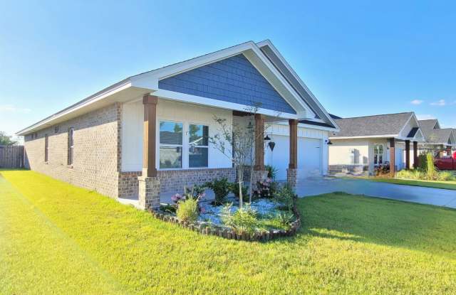 4 Bedroom 2 Bath Home w/2 car garage - 2609 Outlaws Way, Springfield, FL 32405 4 Bedroom 2 Bath Home w/2 car garage - 2609 Outlaws Way, Springfield, FL 32405