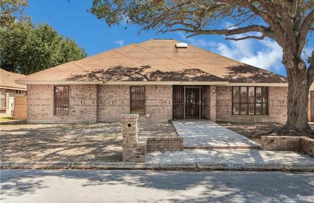 3800 N Cynthia Street photos photos