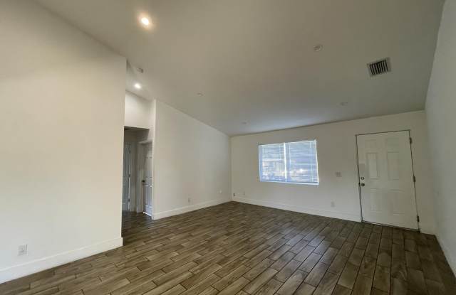 3150 Orange Street Gallery 3