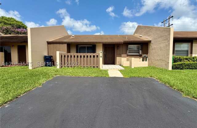 11002 SW 125th Ct Gallery 2
