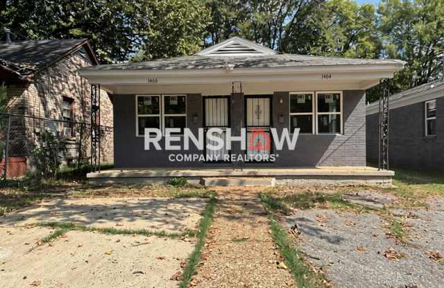 1464 Oakwood St Gallery 1