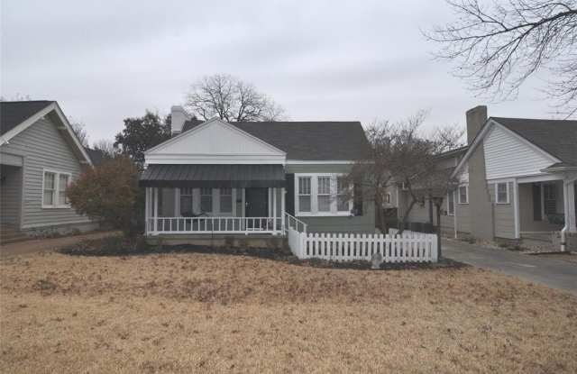 2201 Hillcrest Street - 2201 Hillcrest Street, Fort Worth, TX 76107