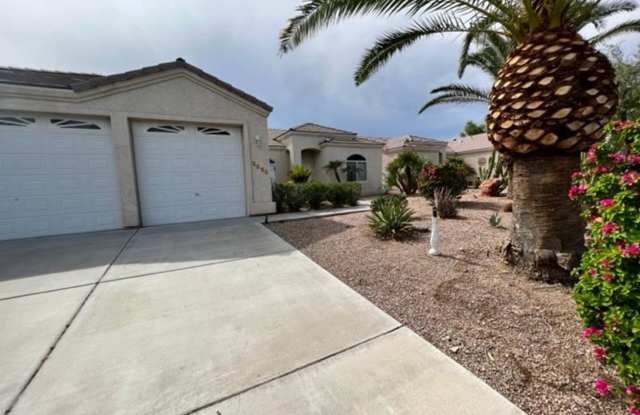 3 BR LUXE Home-Walk to Colorado River, Golf  near Rotary Park. photos photos