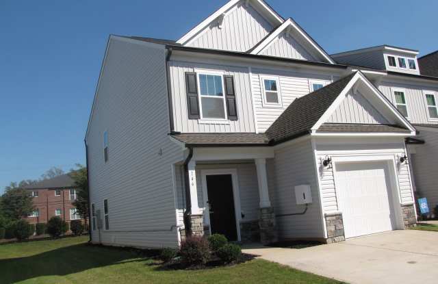 Move-in Ready 3 Bedroom 2.5 Bath Two-Story Townhome Gallery 3
