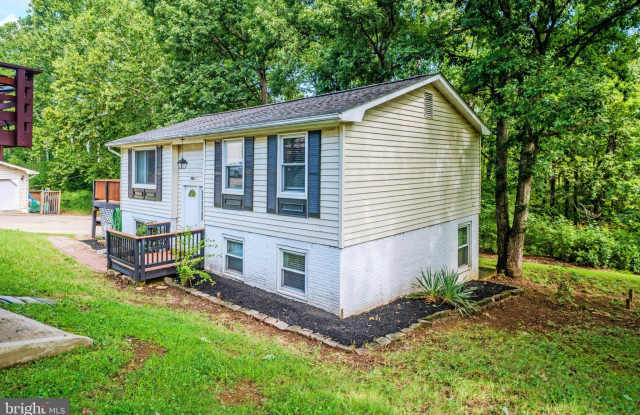 584 ROCKBRIDGE Drive SE Gallery 2