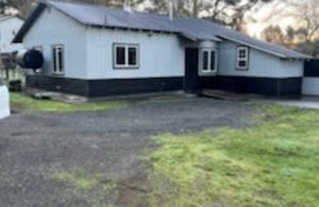 5070 Dows Prairie Road - 5070 Dows Prairie Road, McKinleyville, CA 95519