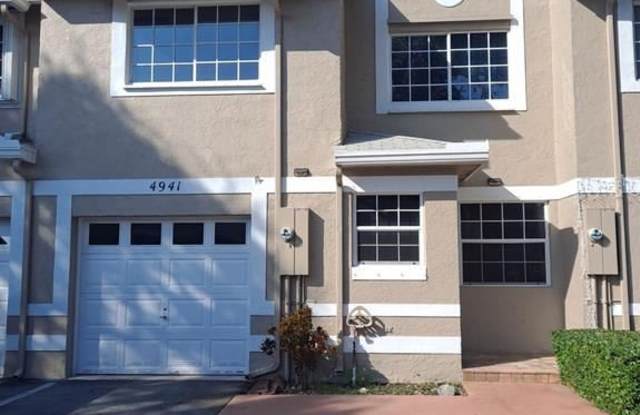 4941 SW 123rd Ter - 4941 Southwest 123rd Terrace, Cooper City, FL 33330