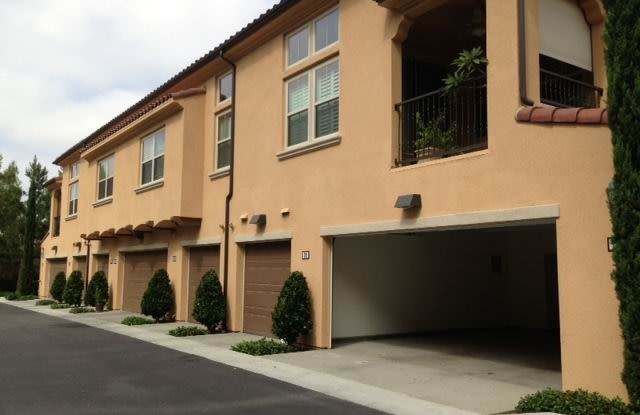 32 Coralwood Gallery 2