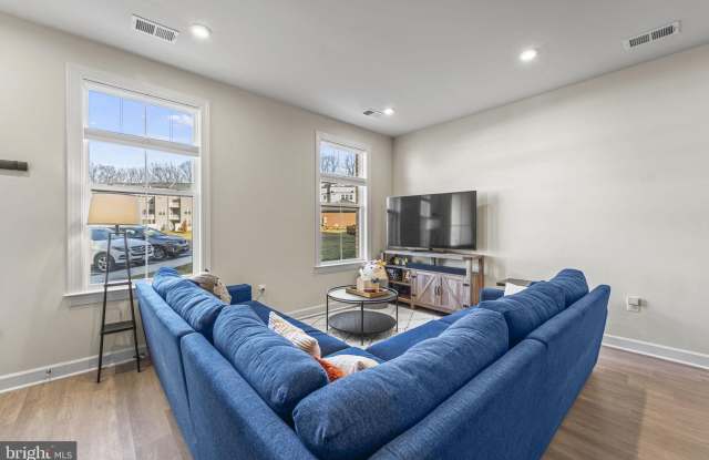 12384 AZURE Lane Gallery 4