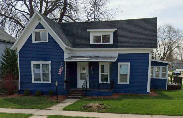 4 Bedroom 1 Bath House Available photos photos