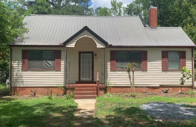 1749 Elmore Rd photos photos