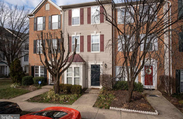4384 SUTLER HILL Square Gallery 3