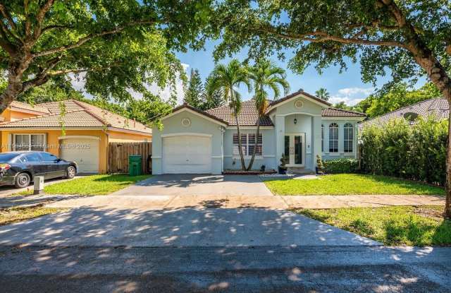 16332 SW 83rd Ln - 16332 Southwest 83rd Lane, Miami-Dade County, FL 33193