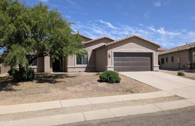 13751 E Via Valle De Lobo - 13751 East Vía Valle De Lobo, Vail, AZ 85641