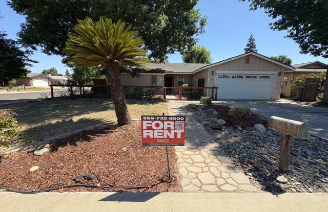 SW Visalia Home Rent Ready!! photos photos