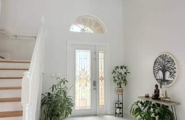 4251 E SENECA Avenue Gallery 3