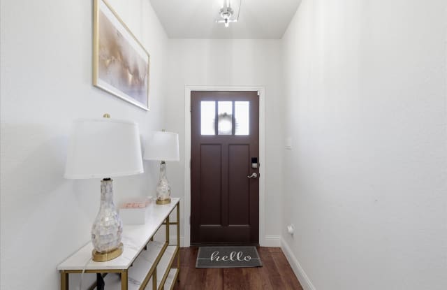 1704 Blakely Place Gallery 2