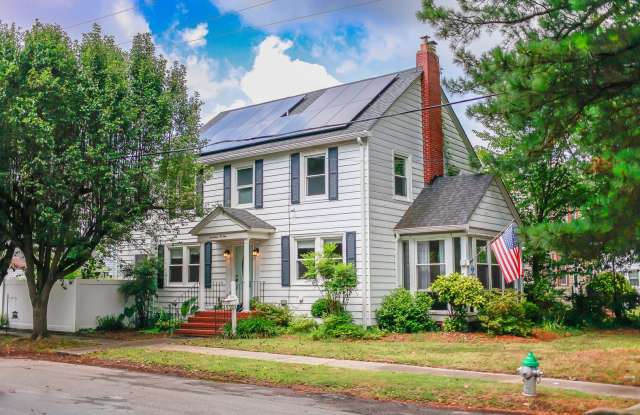 Stunning home rental in Portsmouth! photos photos