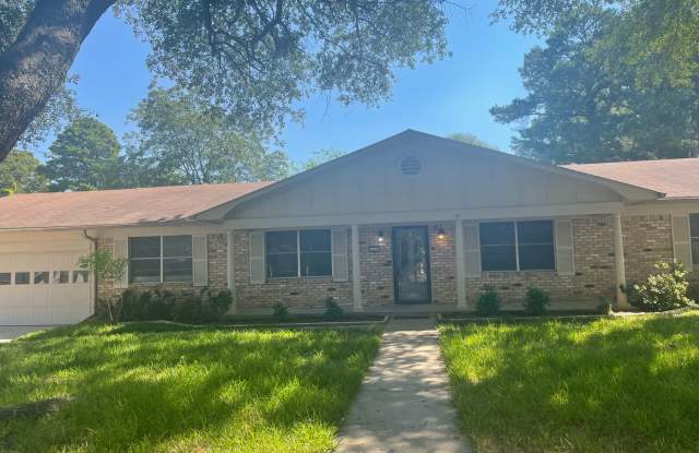 3/2/2 SHISD Fenced Yard and Pet Friendly photos photos