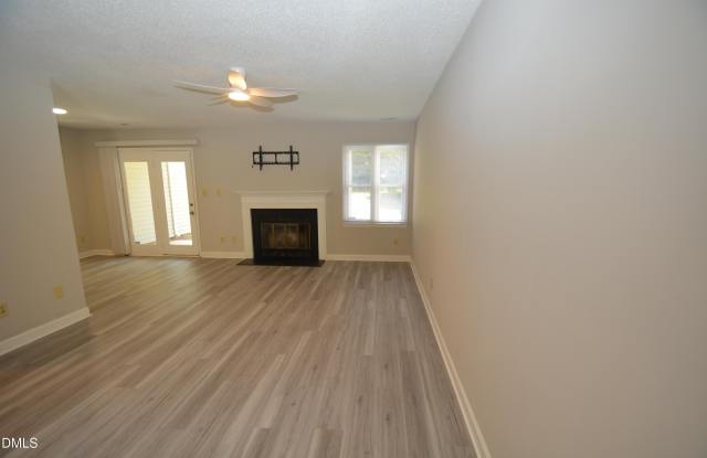 3319 Tarleton W Gallery 3