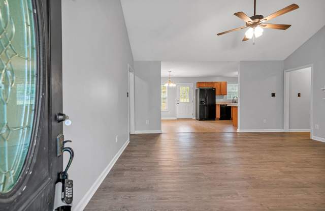 104 Elbert Way Gallery 3
