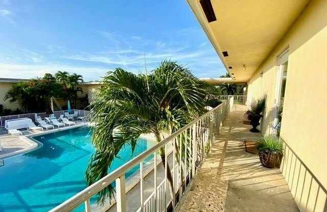 731 Hummingbird Way - 731 Hummingbird Way, North Palm Beach, FL 33408