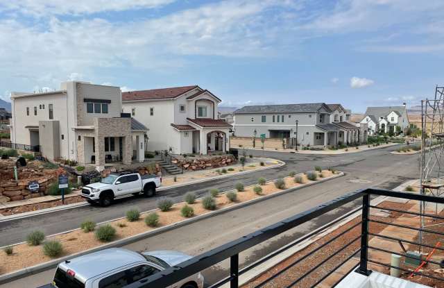 Gorgeous Desert Color Home with Internet Included! Gallery 4