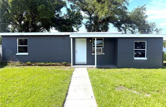 3350 Apache Street photos photos