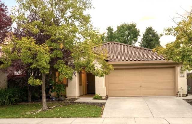 Beautifly Update 3BDRM/2BA Single Story Home in the Heart of Natomas Gallery 1