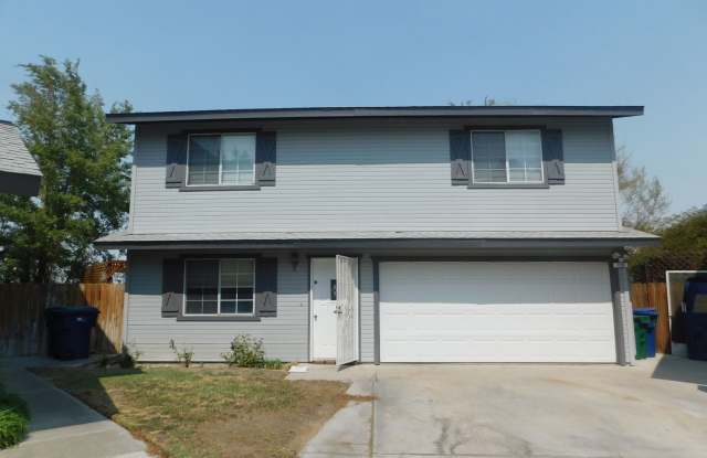 Spacious 3bd 2.5ba Quiet location. photos photos