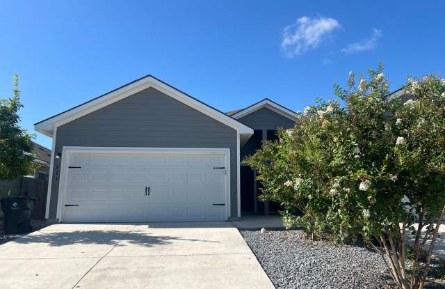 Luxury 3/2 Duplex in Seguin, Texas photos photos