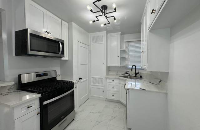 14443-14445 Dickens St. photos photos