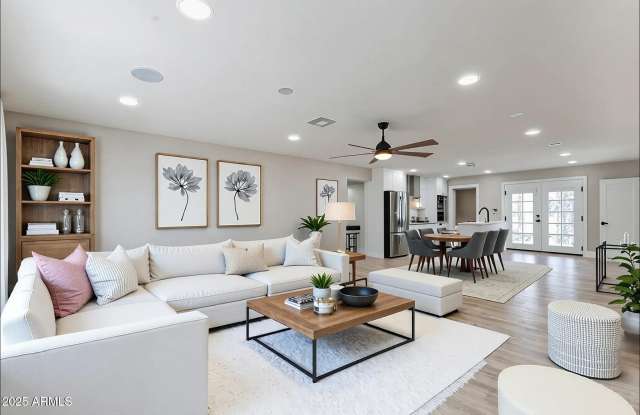 8202 E PICCADILLY Road photos photos