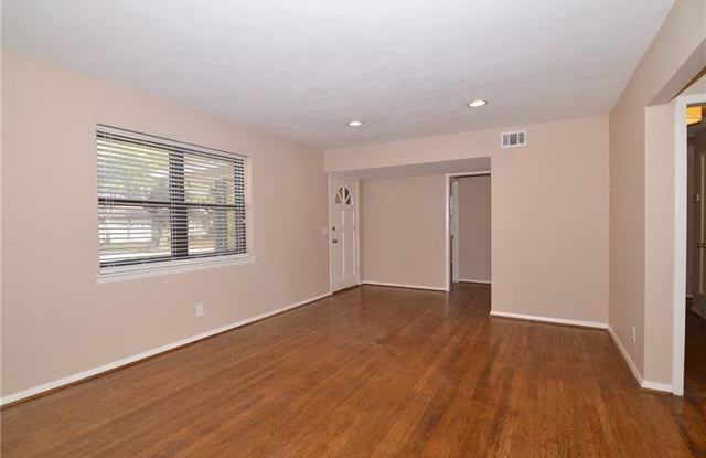9521 Liptonshire Drive Gallery 3